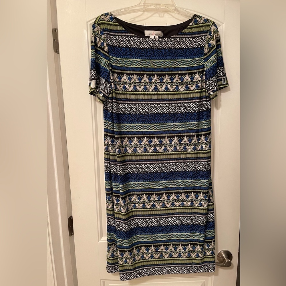 Kelly and Diane women 14 dress, rhinestone on short sleeve‎ hem vertical design